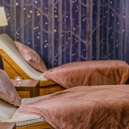 Shearwater & 4* باليناسلو