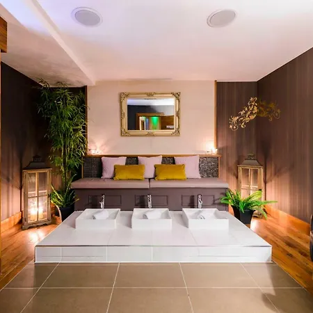 Hotel Shearwater &