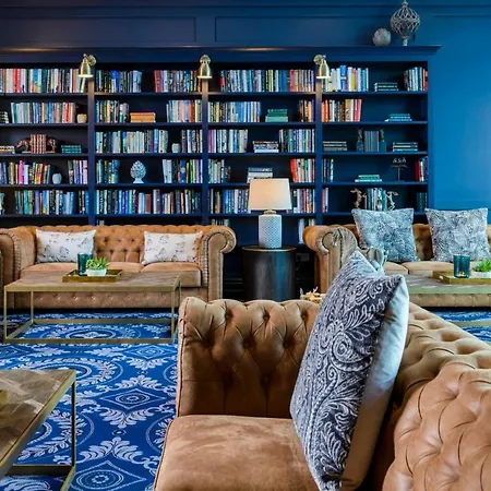 Shearwater & فندق 4*