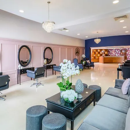 Szálloda Shearwater & 4*