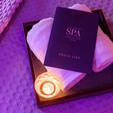 Hotel Shearwater & 4*