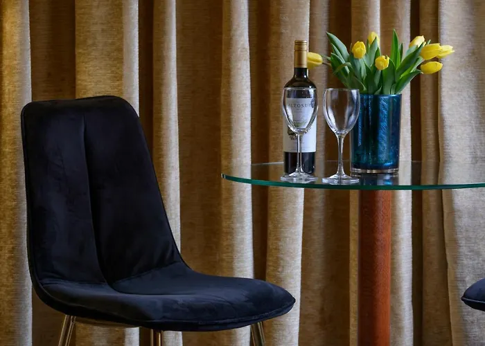 Hotel Shearwater & 4*