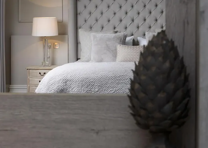 Shearwater & Hotel 4*