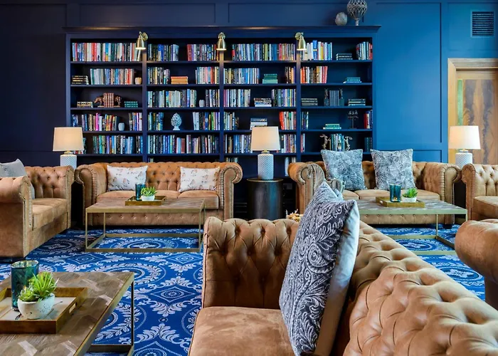 Hotel Shearwater & 4*