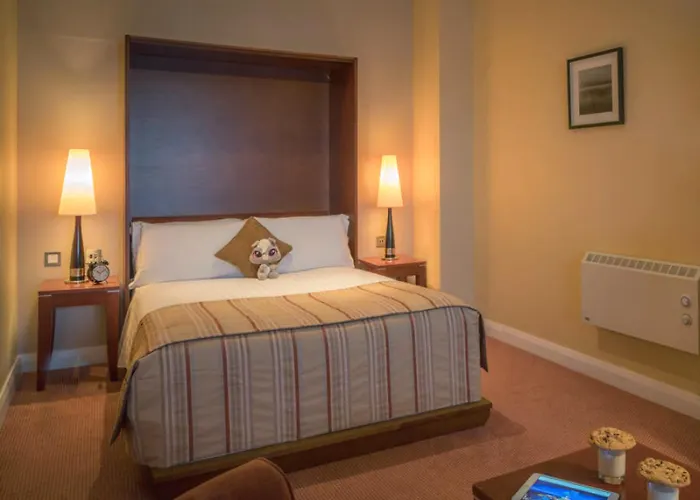 Shearwater & Hotel 4*