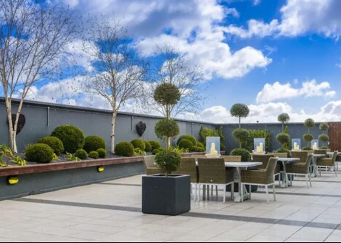 Hotel Shearwater & 4*