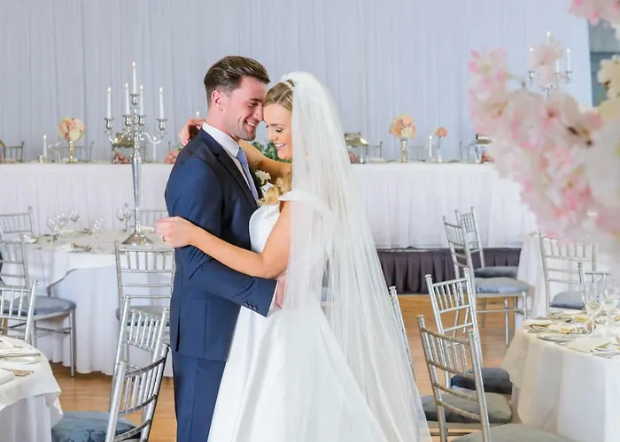 Hotel Shearwater & 4*